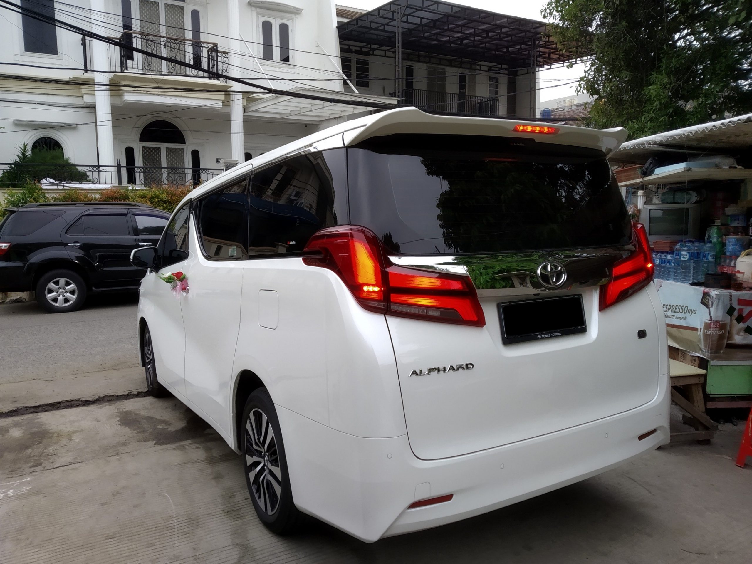 Sewa Alphard Jakarta, Sewa Mobil Mewah, Rental Mobil Pengantin Jakarta, Sewa Wedding Car Jakarta, Sewa Mobil Pengantin Bogor, Sewa Mobil Pengantin, Bekasi, Sewa Mobil Pengantin Tangerang, Sewa Mobil Pengantin Karawang, Sewa Mobil Pengantin Bandung