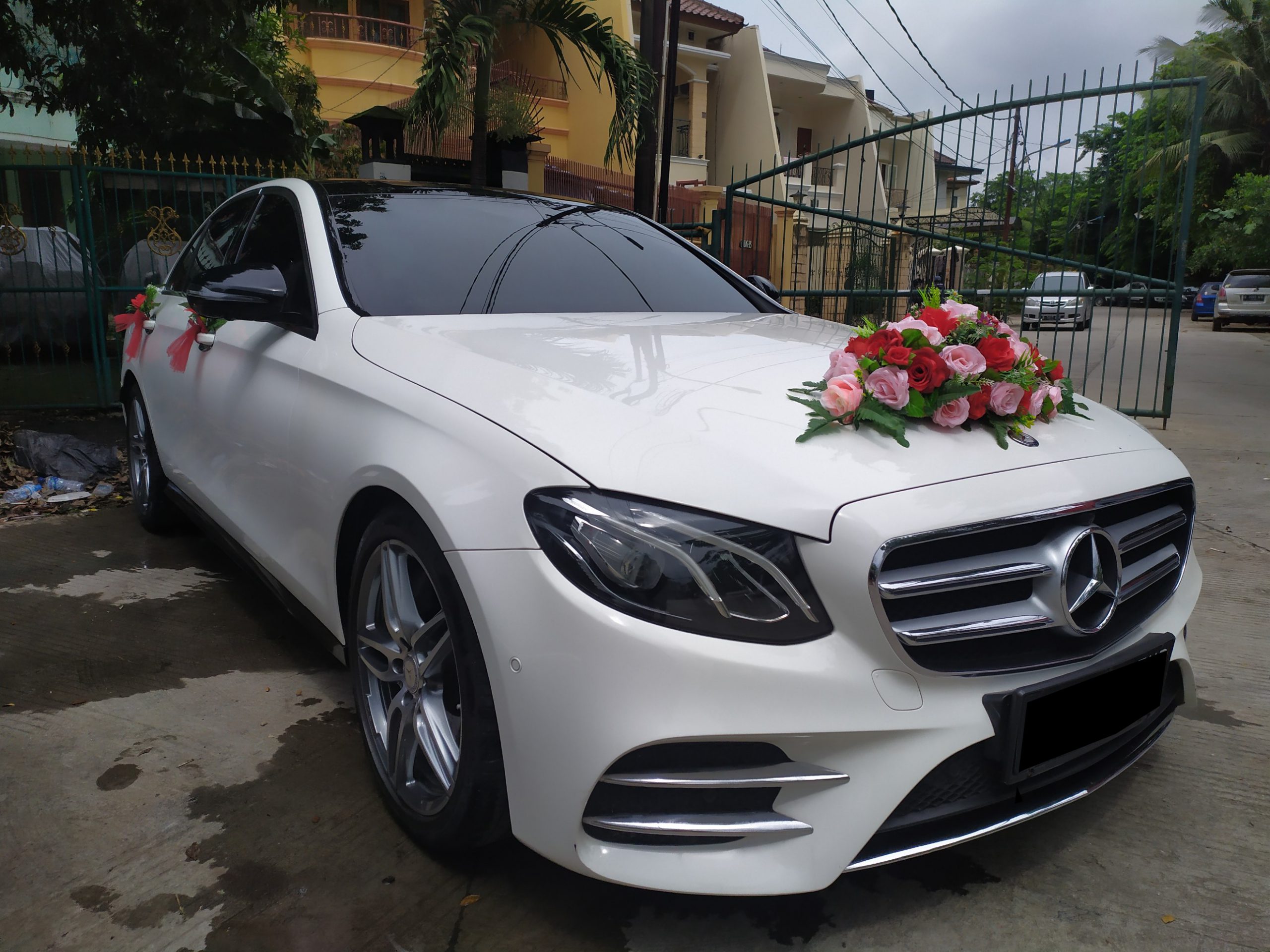 Sewa Mobil Mercedes Benz E300, Sewa Wedding Car, Sewa Mobil Pengantin Jakarta, Sewa Mobil Mewah, Rental Mobil Pengantin, Rental Mobil Mewah Jakarta, Sewa Mobil Pengantin Depok, Sewa Mobil Pengantin Bekasi, Sewa Mobil Pengantin Tangerang, Sewa Mobil Pengantin Bogor, Sewa Mobil Pengantin Karawang