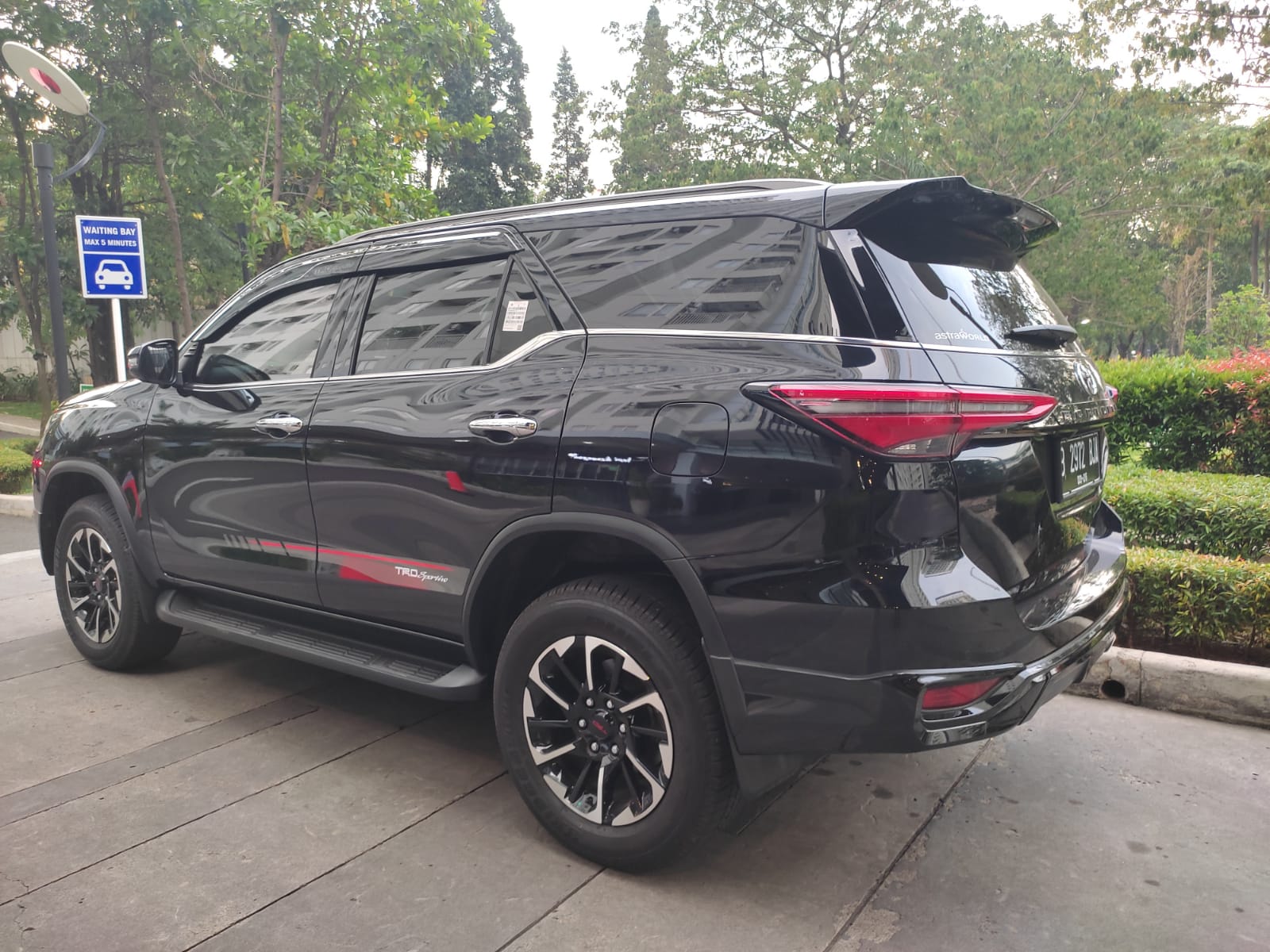sewa mobil Fortuner, rental mobil mewah, sewa wedding car jakarta, sewa mobil pengantin murah, sewa mobil jakarta (2)