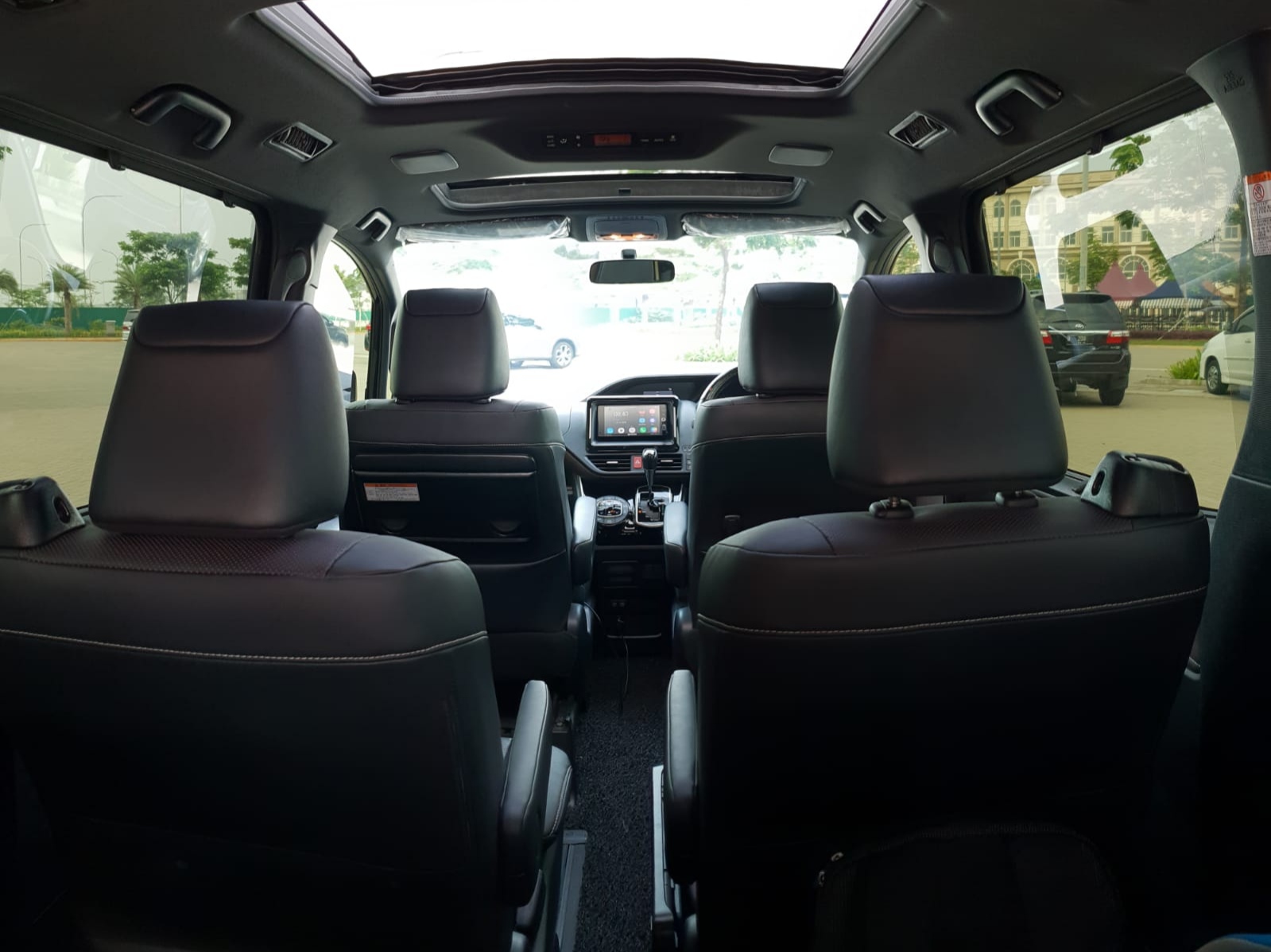 Sewa Mobil Voxy, Sewa Mobil Mewah, Rental Mobil Pengantin Jakarta, Sewa Wedding Car Jakarta, Sewa Mobil Pengantin Bogor, Sewa Mobil Pengantin, Bekasi, Sewa Mobil Pengantin Tangerang, Sewa Mobil Pengantin Karawang, Sewa Mobil Pengantin Bandung