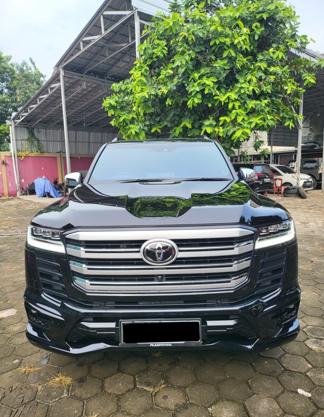 sewa-rental-mobil-land-ruiser-mewah-pengantin-jakarta-bandung