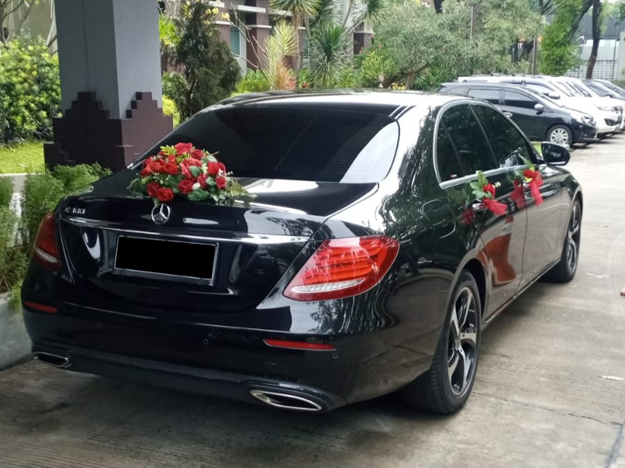 sewa-mobil-mercy-pengantin-mewah-jakarta-bogor-depok-tangerang-bekas-bandungi