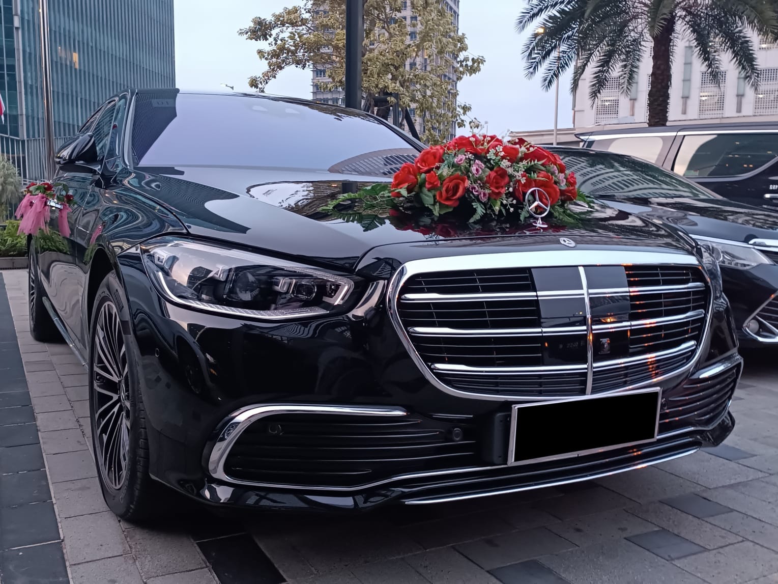 sewa-mobil-pengantin-mercy-mercedes-benz-pengantin-mewah-jakarta-bogor-depok-tangerang-bekas-bandung